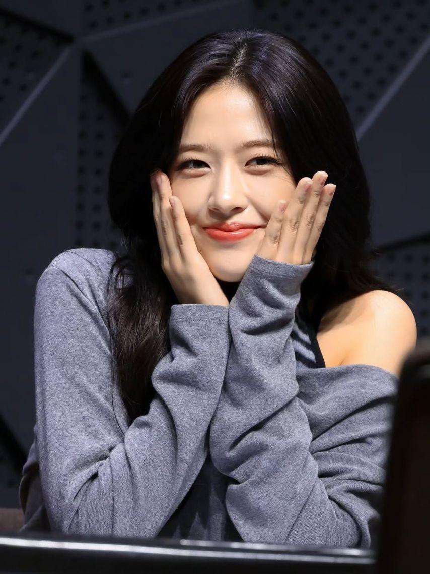 IVE (아이브) 안유진0