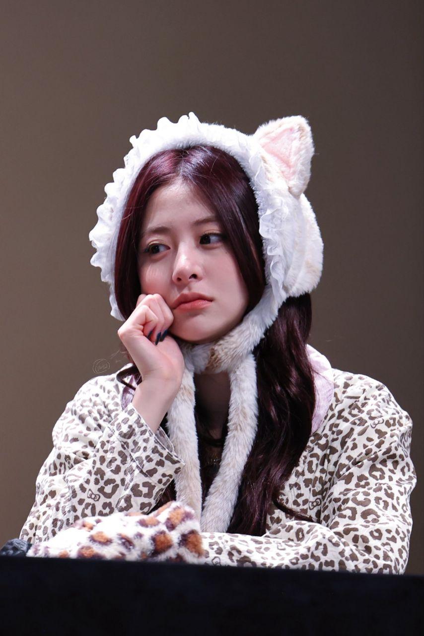 르세라핌 허윤진3