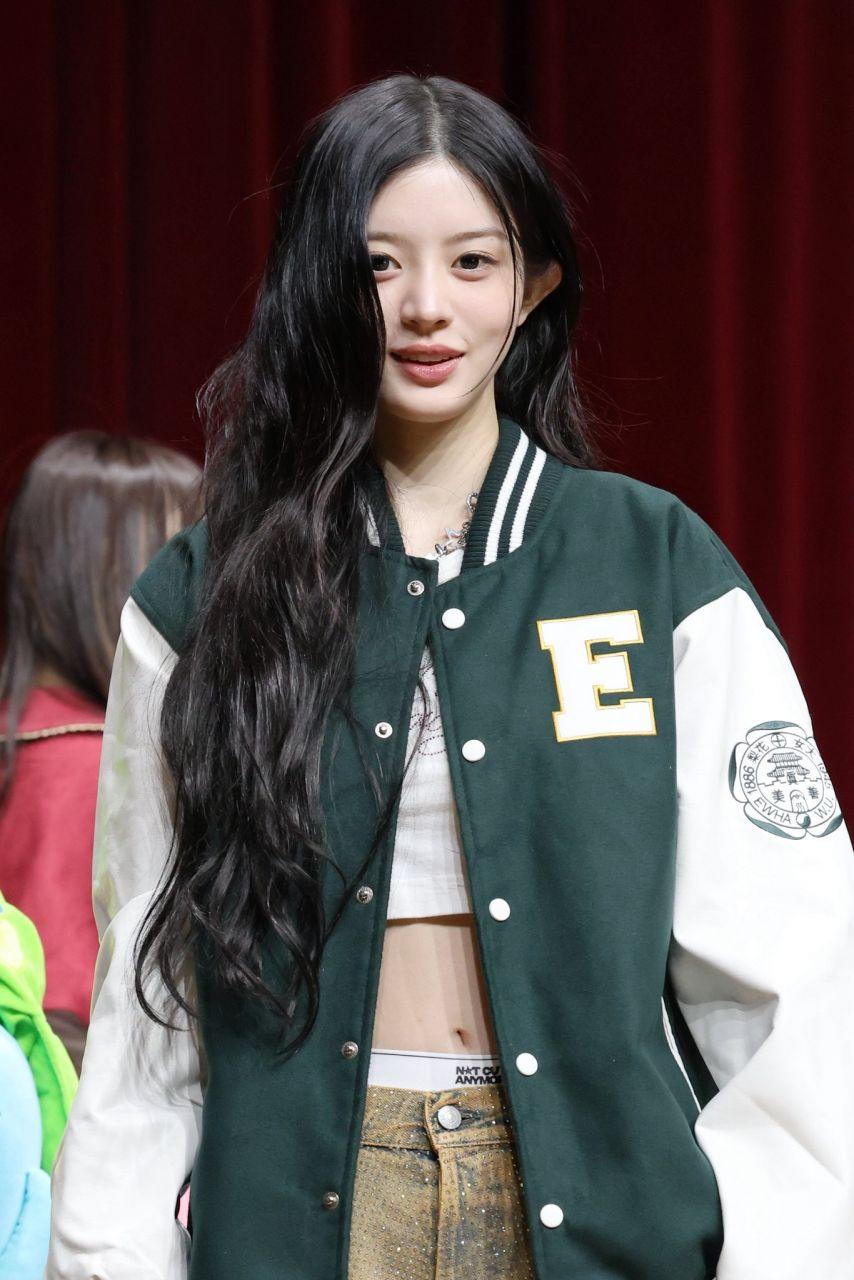 아일릿 민주 (with 윤아)3