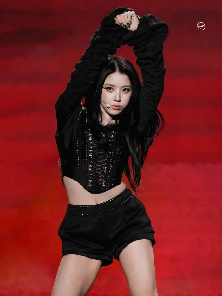 NMIXX (엔믹스) 지우9