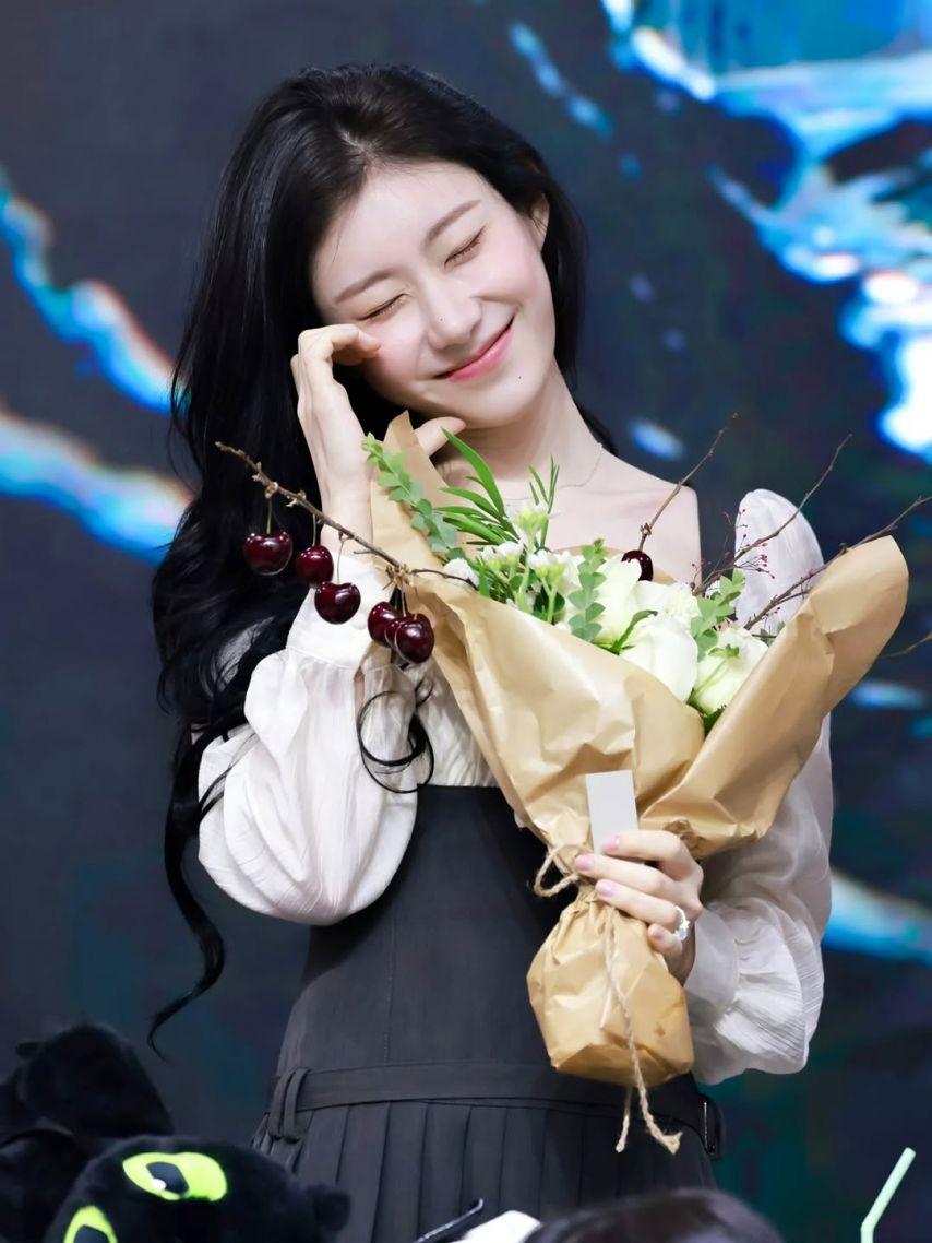 ITZY (있지) 채령1