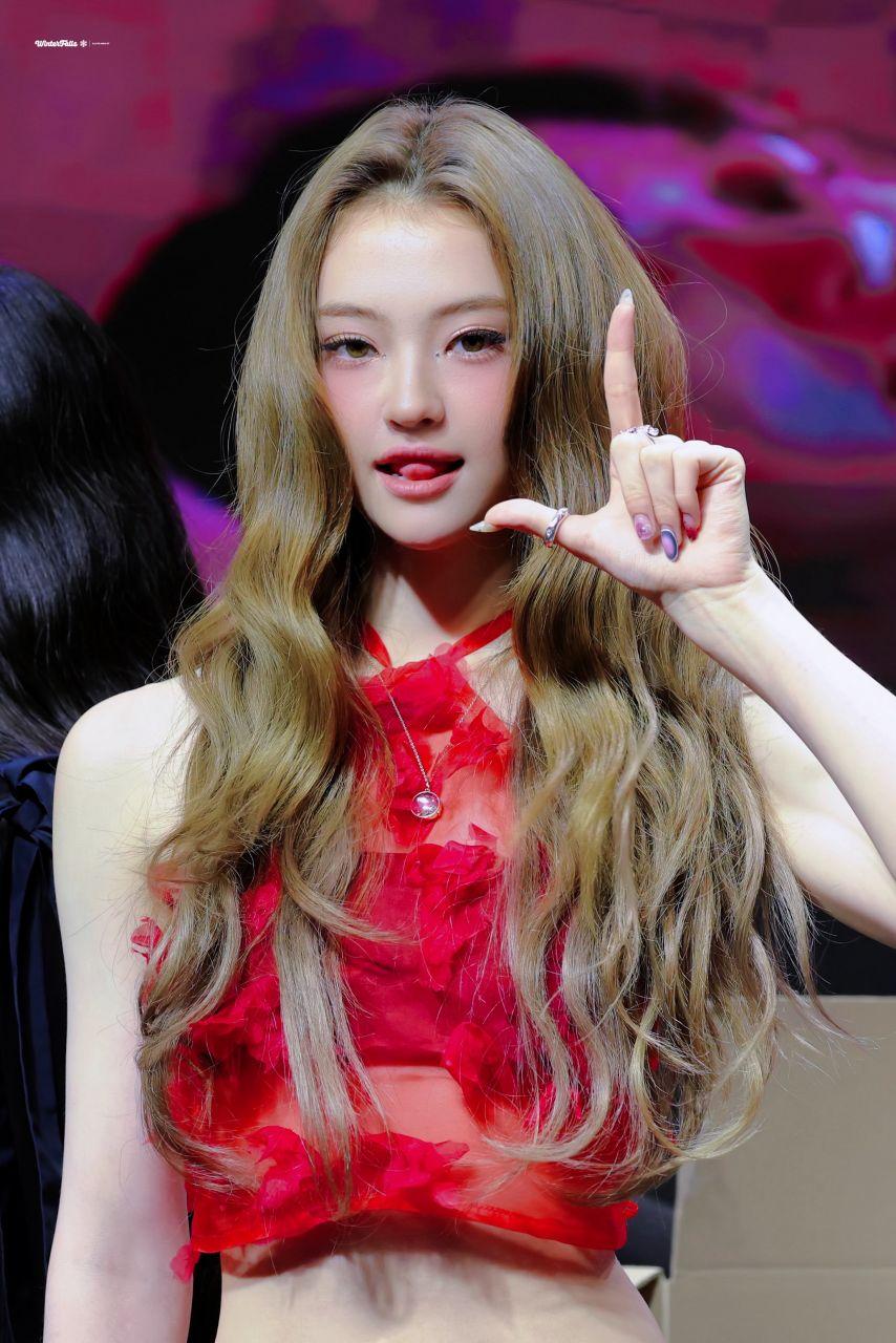 미야오 엘라 (with 안나 나린)3