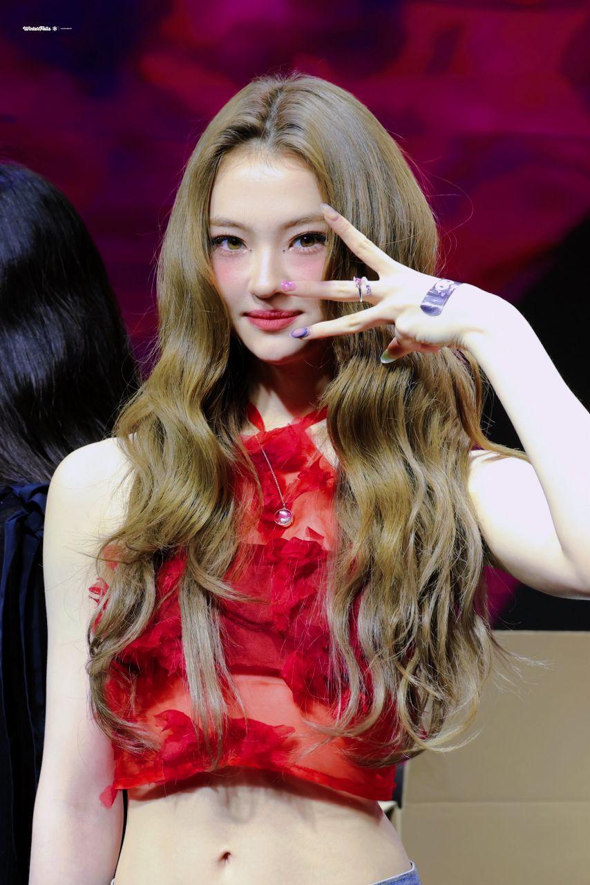 미야오 엘라 (with 안나 나린)6