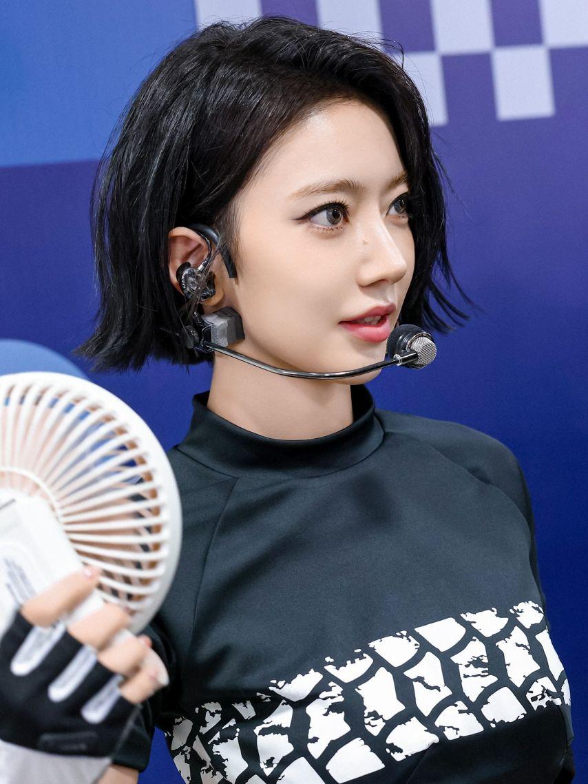 사쿠라 (르세라핌).mp49