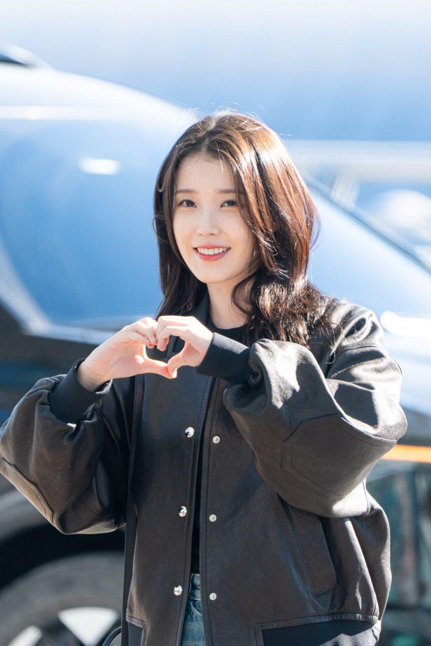 출국하는 아이유0