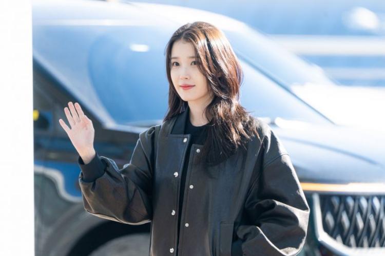 출국하는 아이유3