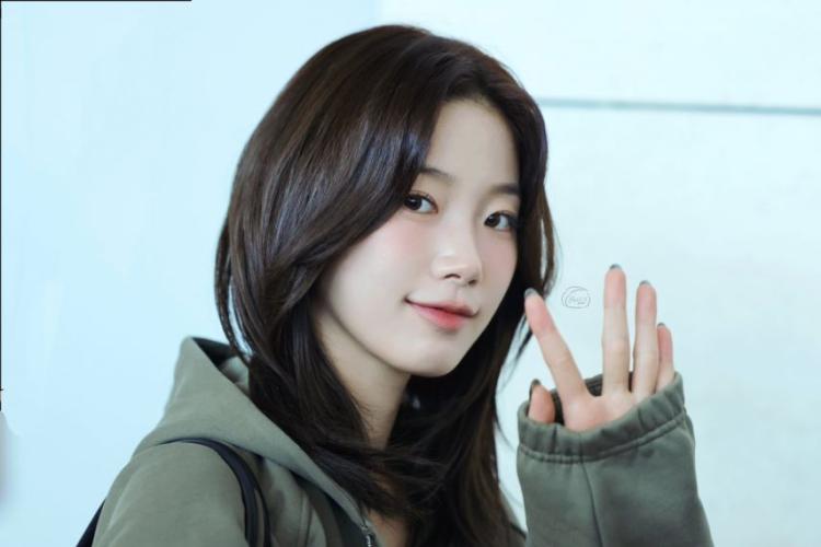 출국하는 카즈하 허윤진 (르세라핌)2