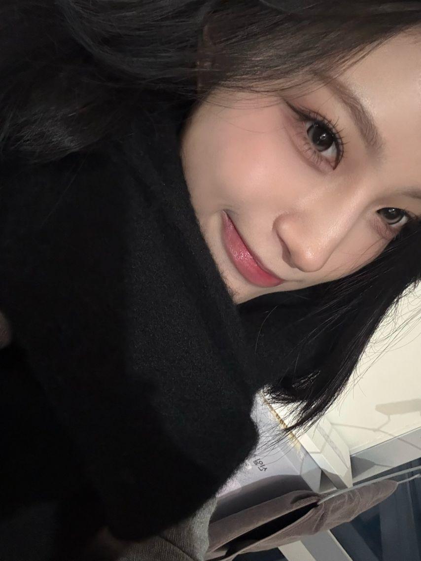 아이칠린 지윤 예주4