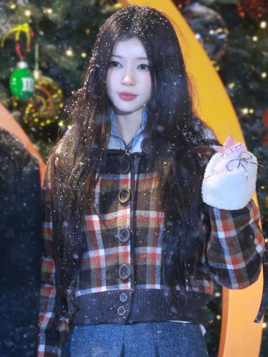 아일릿 (ILLIT) 모카2