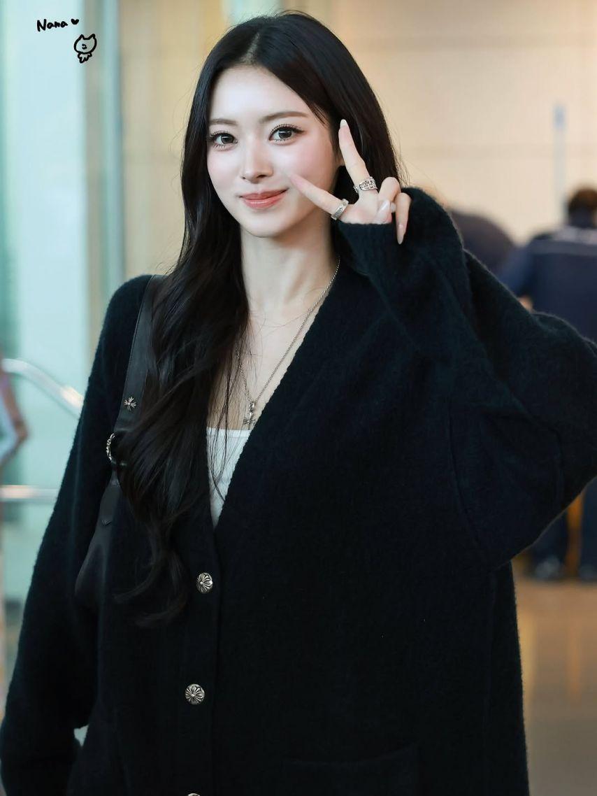 MEOVV (미야오) 안나3