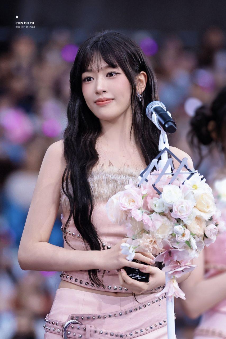 아이브 안유진2