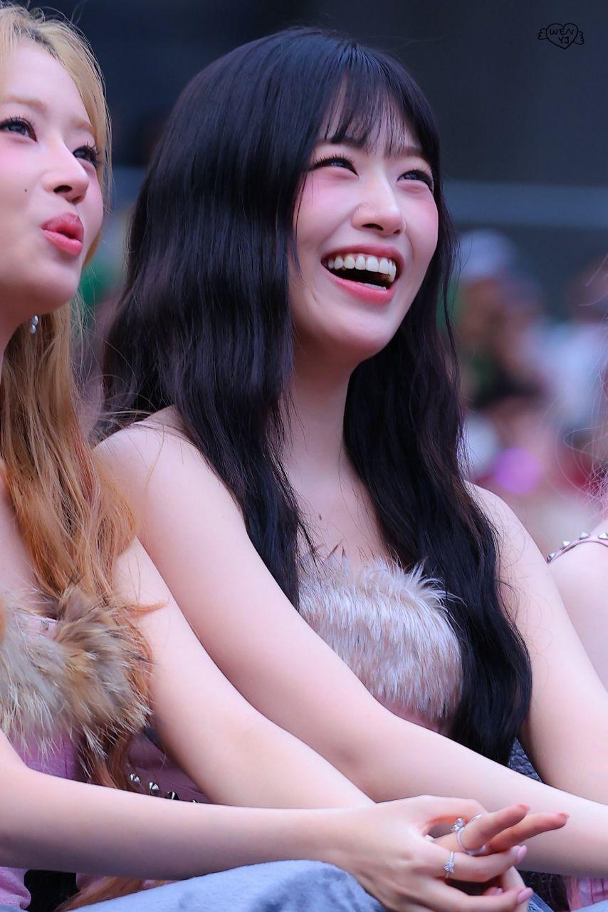 아이브 안유진5