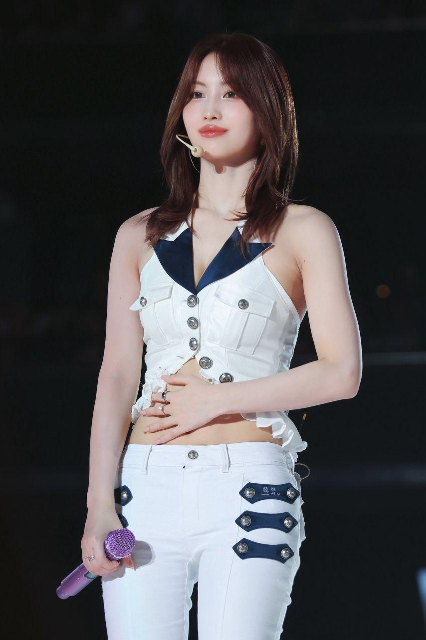 트와이스 모모 나연3