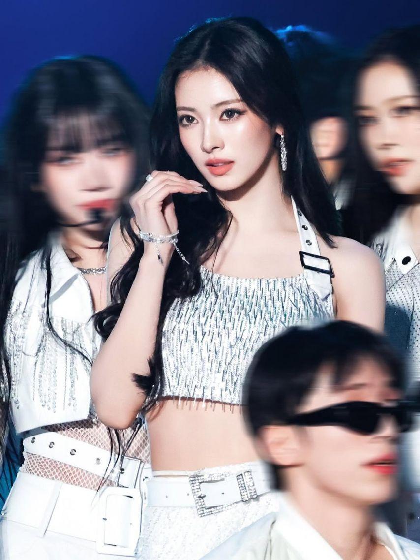 MEOVV (미야오) 안나1