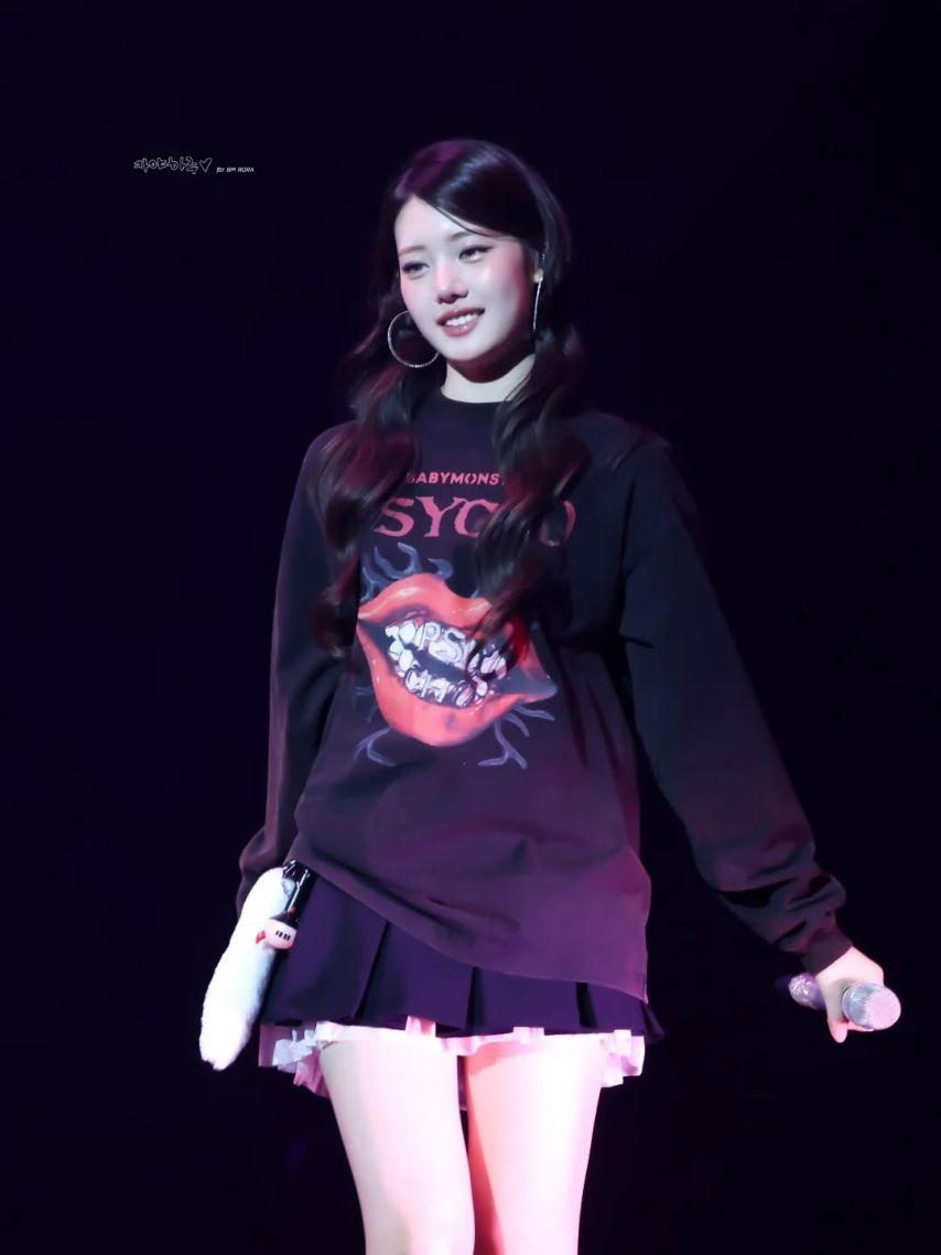 BABYMONSTER (베이비몬스터) 로라4