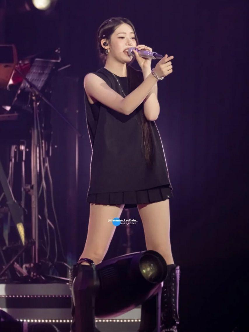 BABYMONSTER (베이비몬스터) 로라5