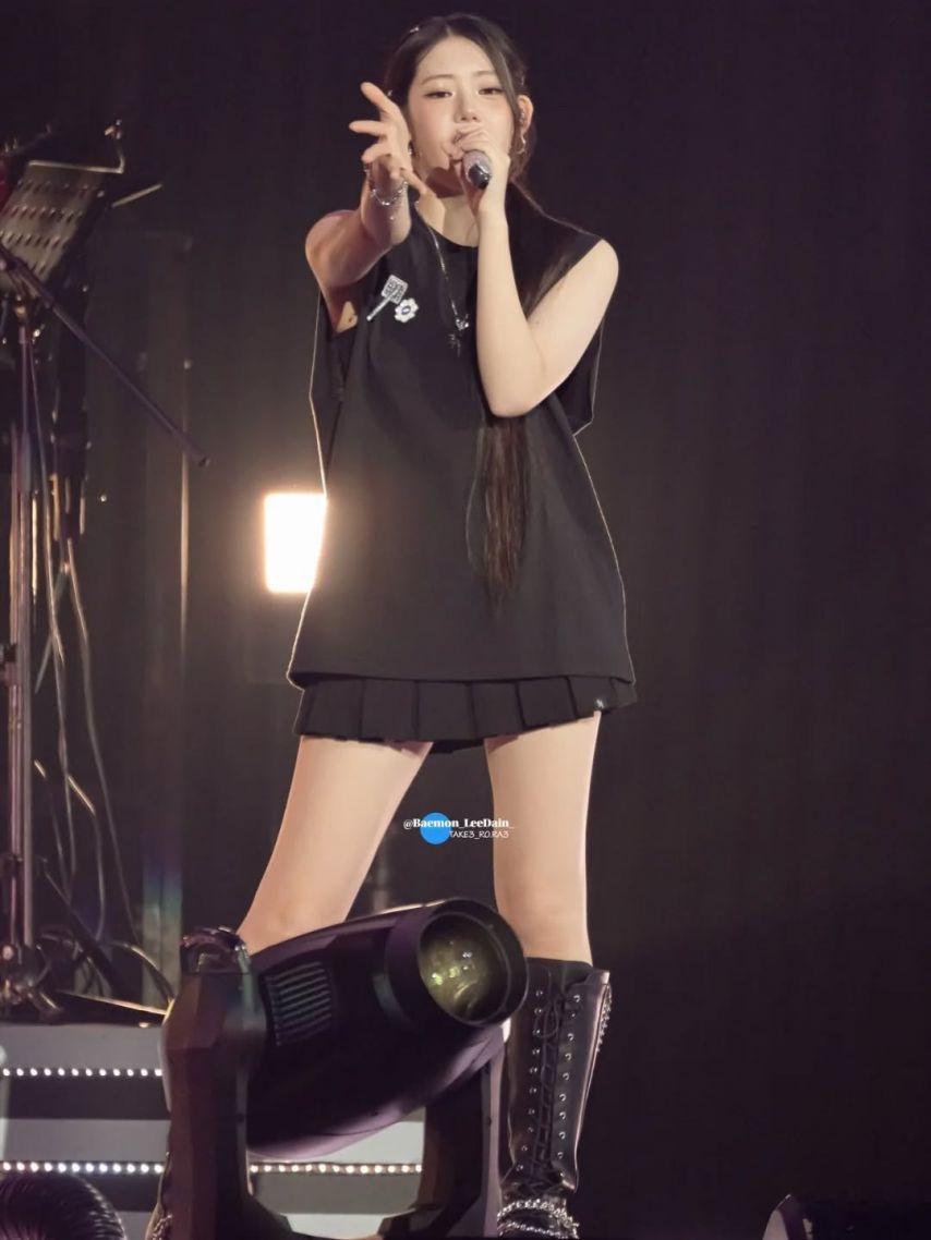 BABYMONSTER (베이비몬스터) 로라7