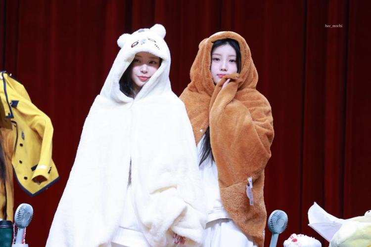 아일릿 원희 모카1