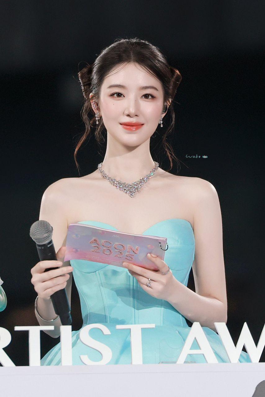 아이들 슈화 2512070