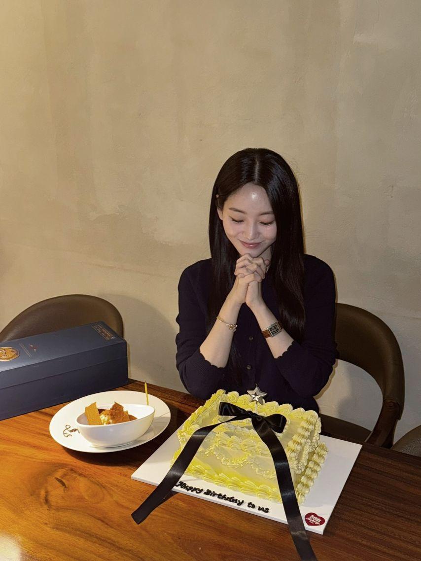 조이현 인별/ 991208 생일0