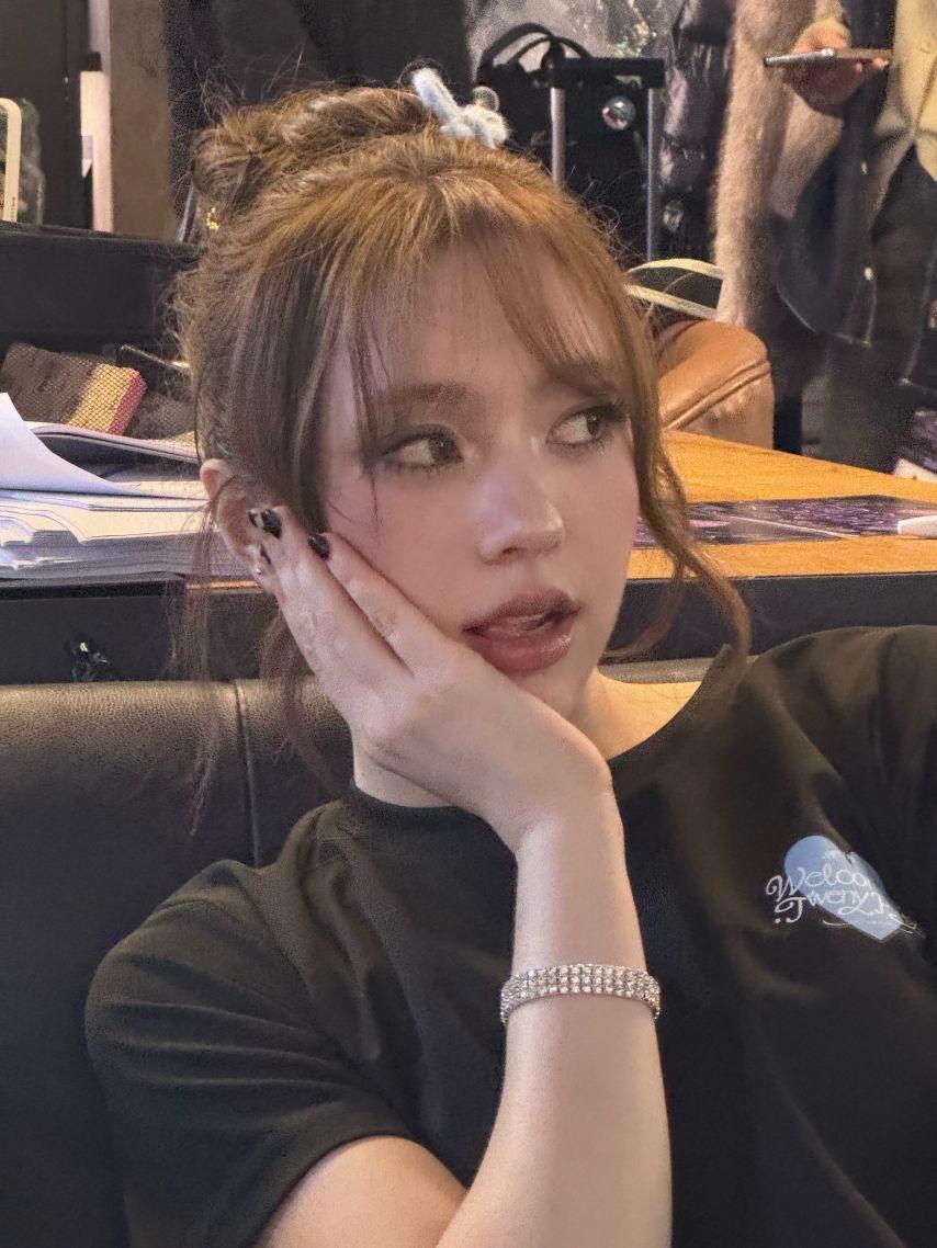 피프티피프티 문샤넬0