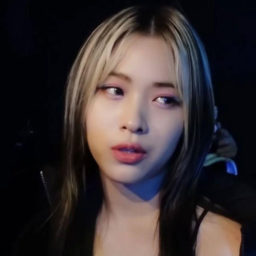 ITZY (있지) 류진0