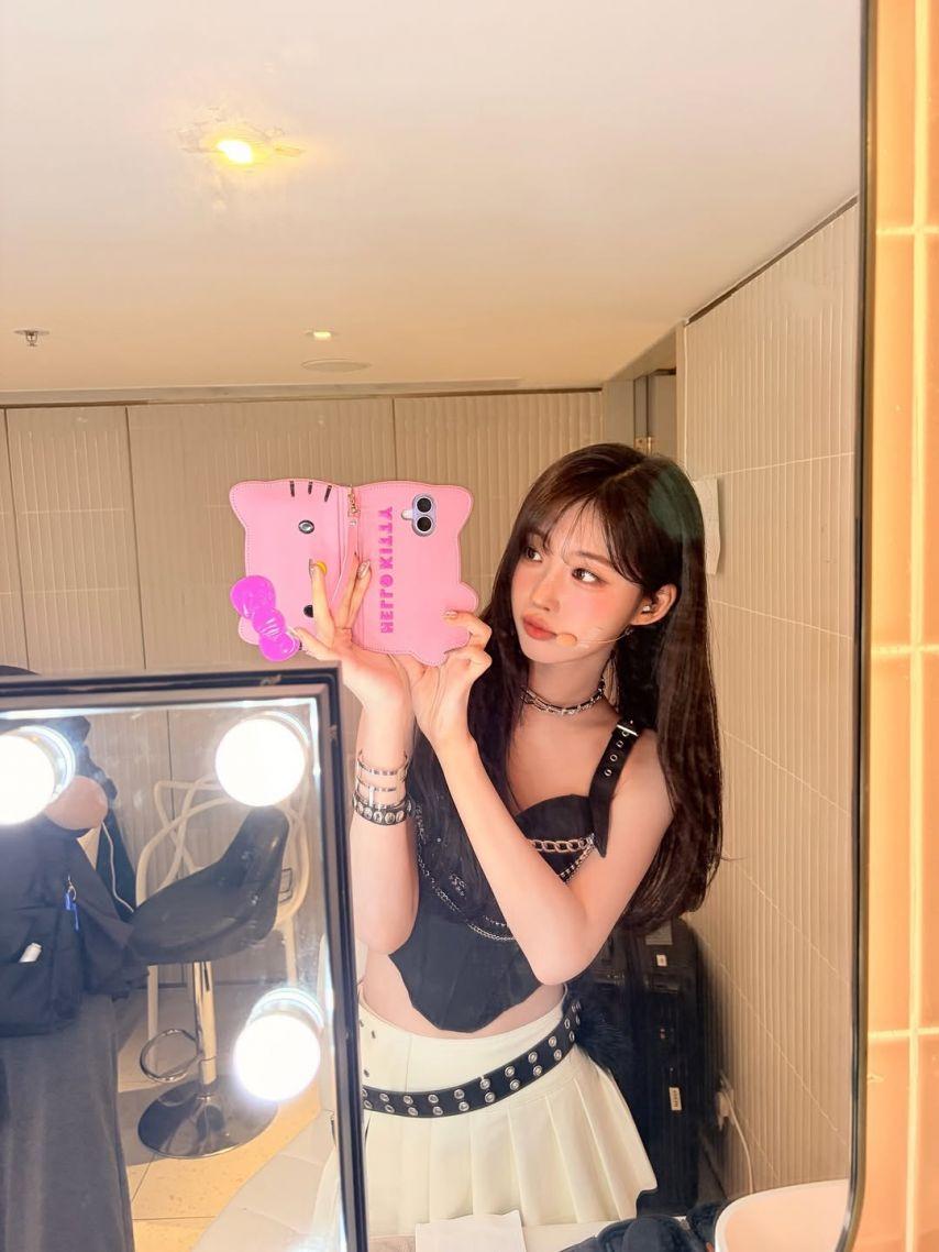 EVERGLOW (에버글로우) 시현4