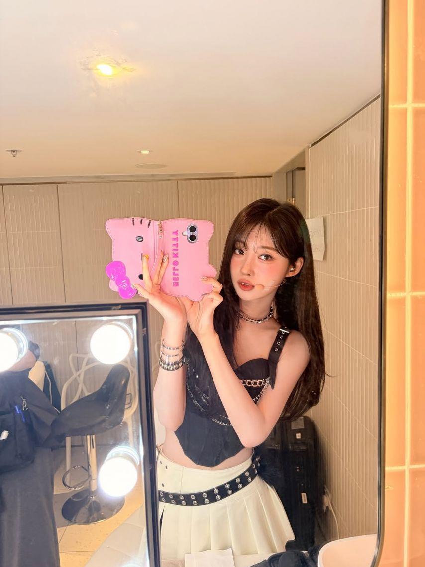 EVERGLOW (에버글로우) 시현5