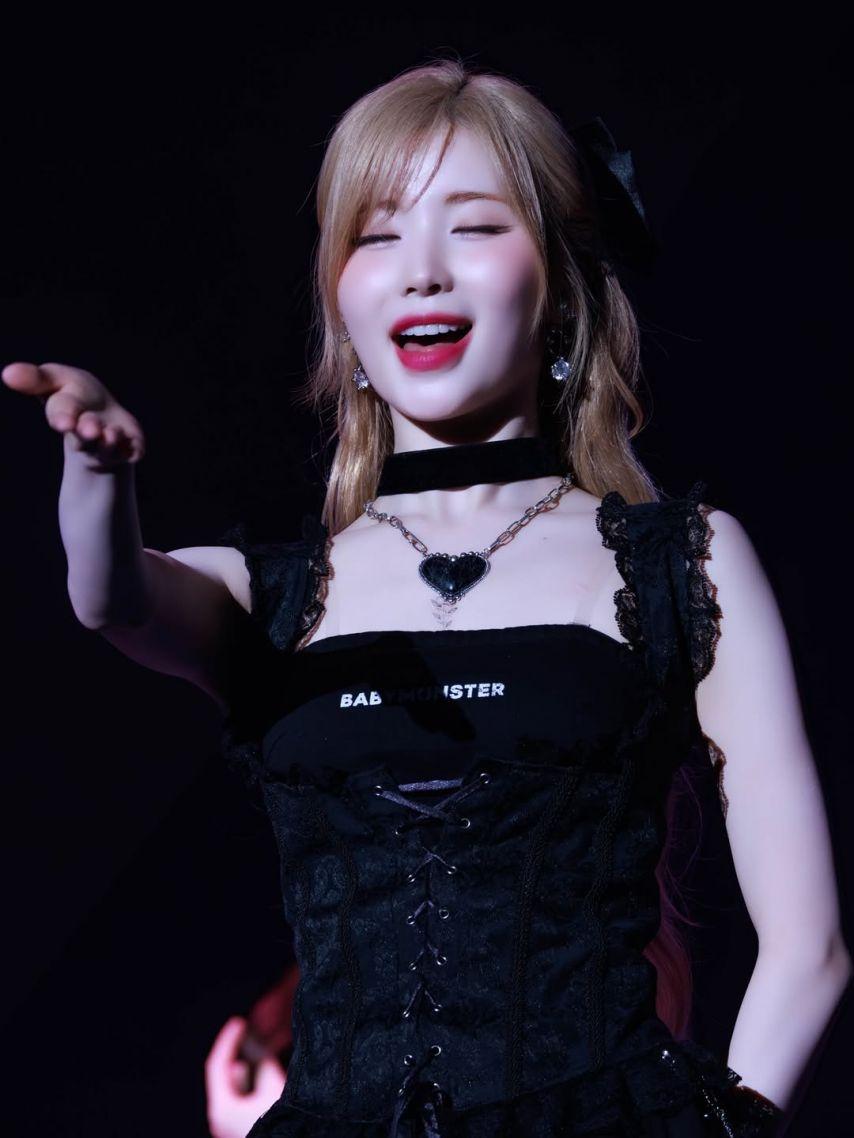 BABYMONSTER (베이비몬스터) 아사1