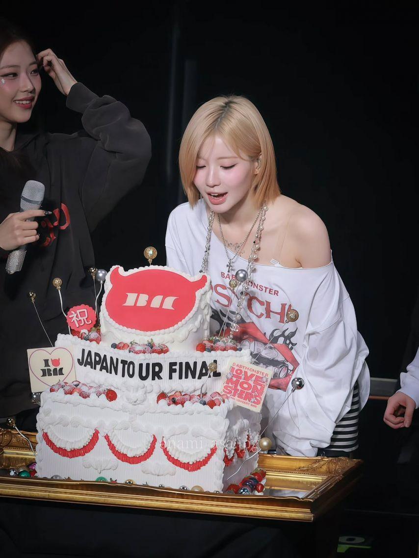 BABYMONSTER (베이비몬스터) 아사13