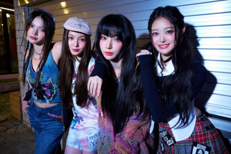 #SAYMYNAME 3RD EP ALBUM [&Our Vibe] Arcade Rush: #teamALIEN1