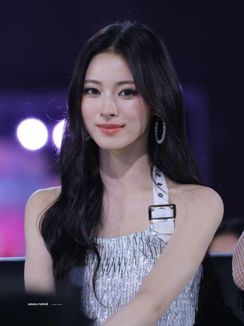 MEOVV (미야오) 안나2