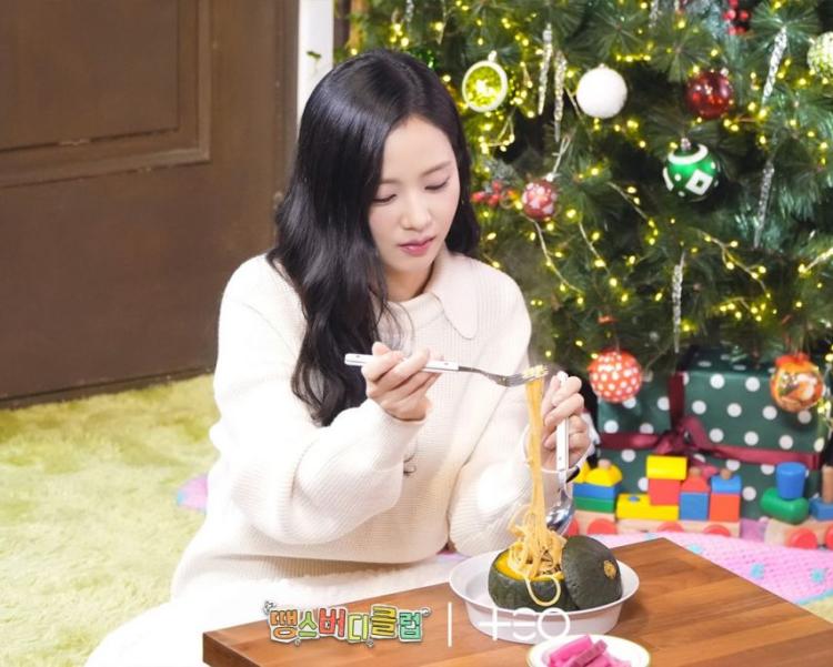 지수 블랙핑크 & 도영 진영 태하 조나단 땡스버디클럽2