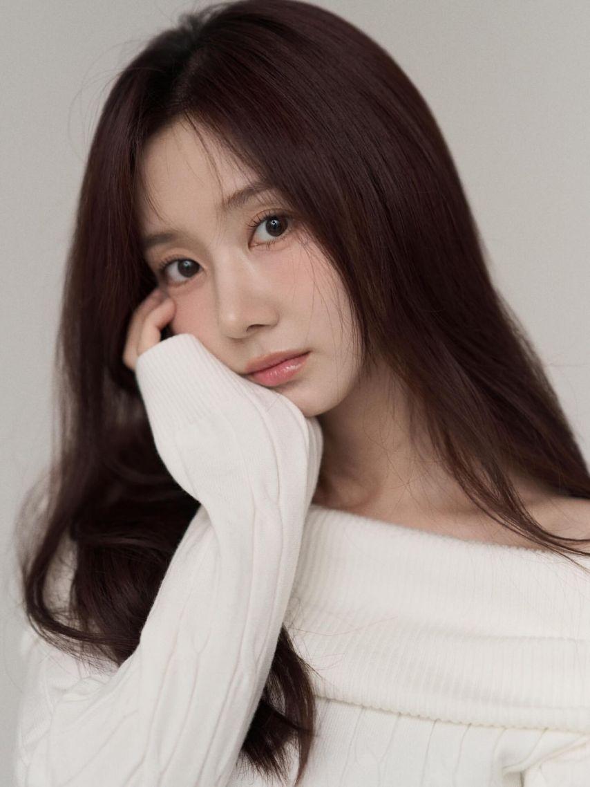 윤수빈 아나운서3