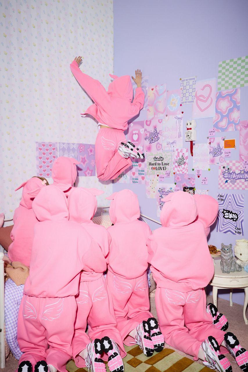 #SAYMYNAME 3RD EP ALBUM [&Our Vibe] Dress Code A2