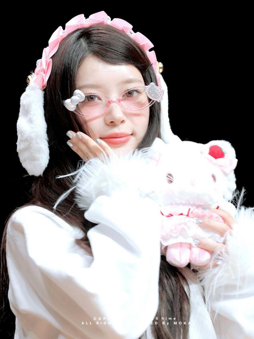 아일릿 (ILLIT) 모카9