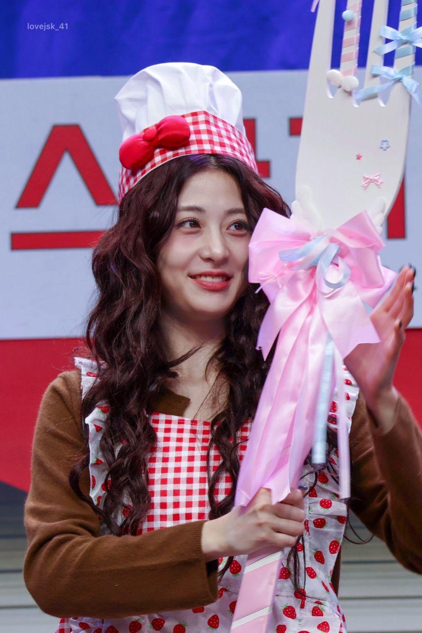 르세라핌 허윤진6