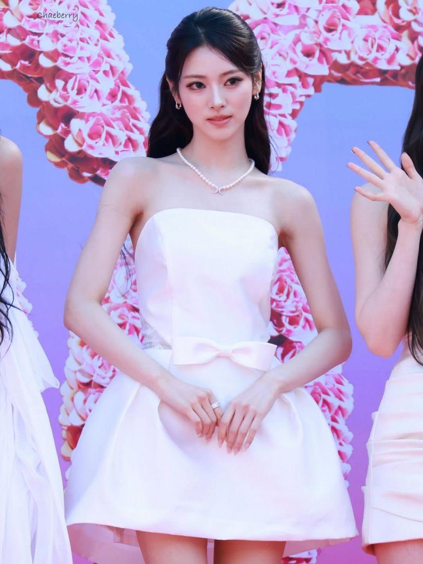 MEOVV (미야오) 안나4