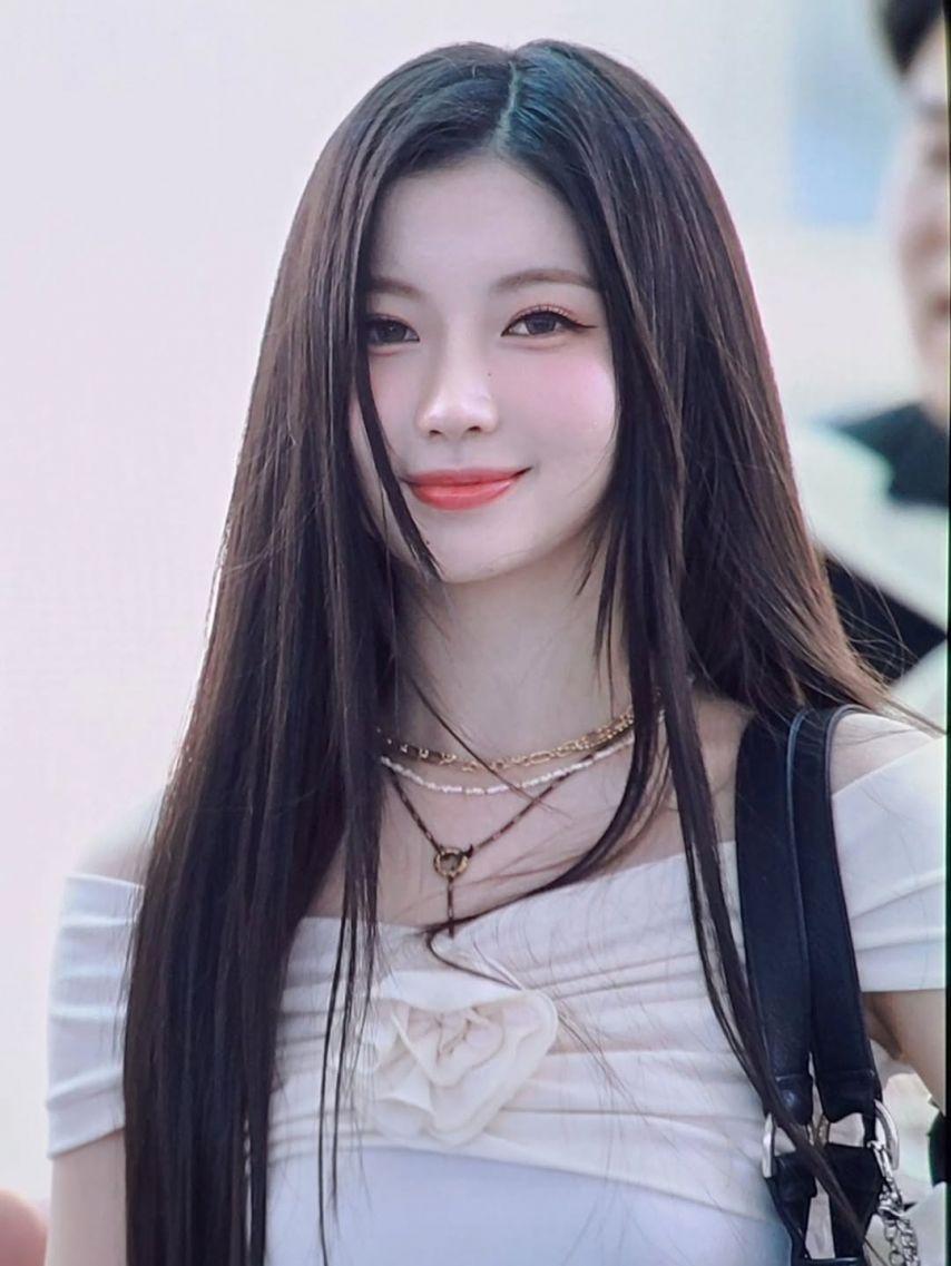 BABYMONSTER (베이비몬스터) 아사15