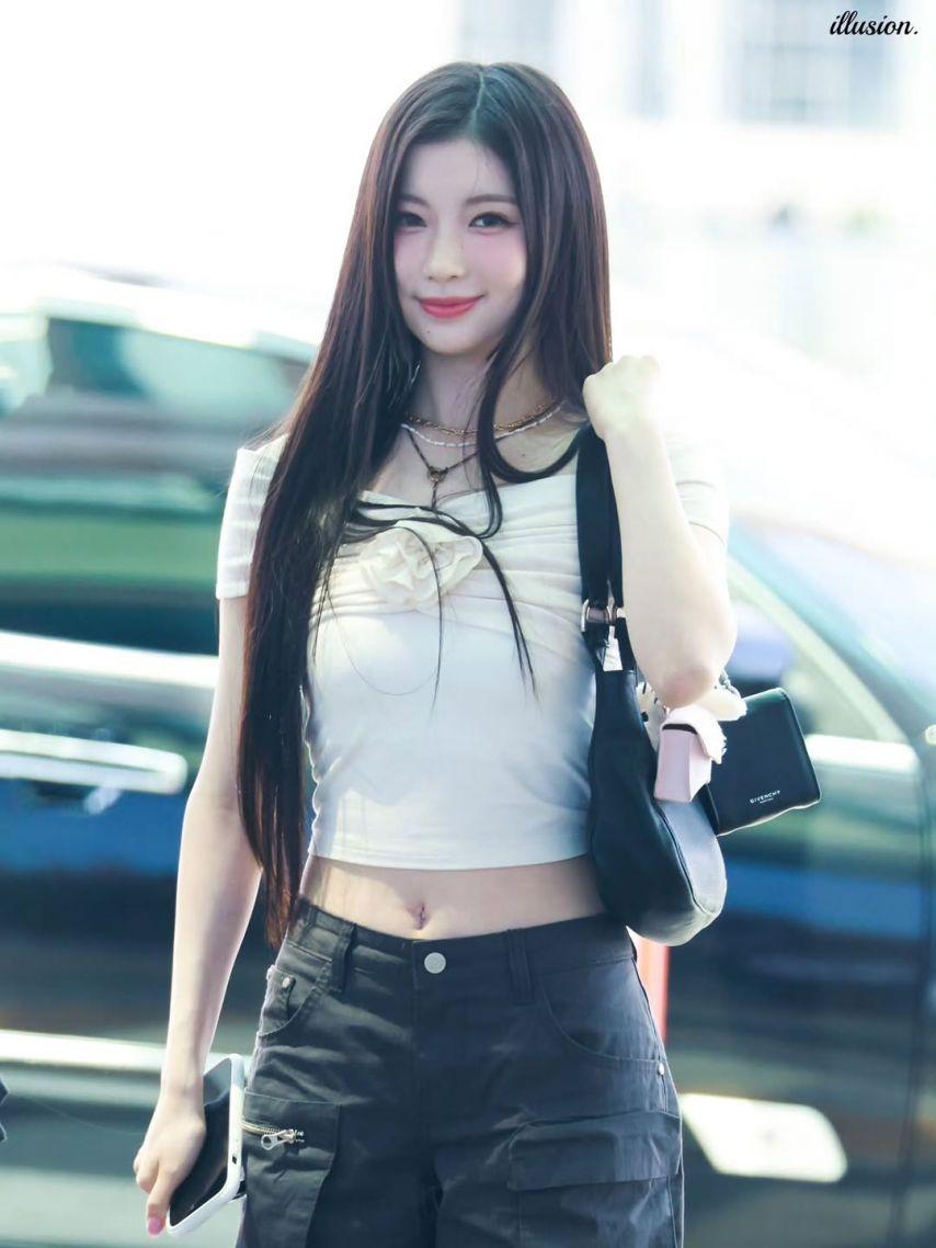 BABYMONSTER (베이비몬스터) 아사1