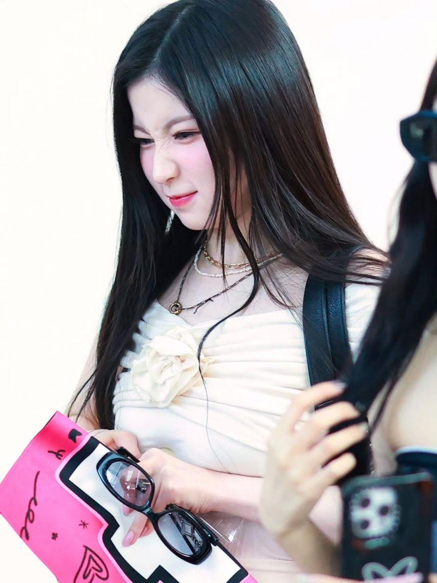 BABYMONSTER (베이비몬스터) 아사9