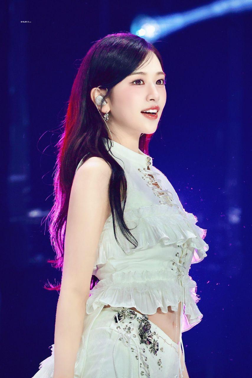 아이브 안유진1