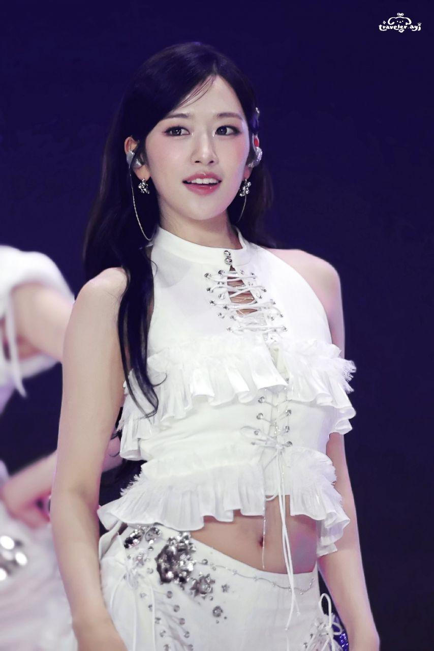 아이브 안유진5