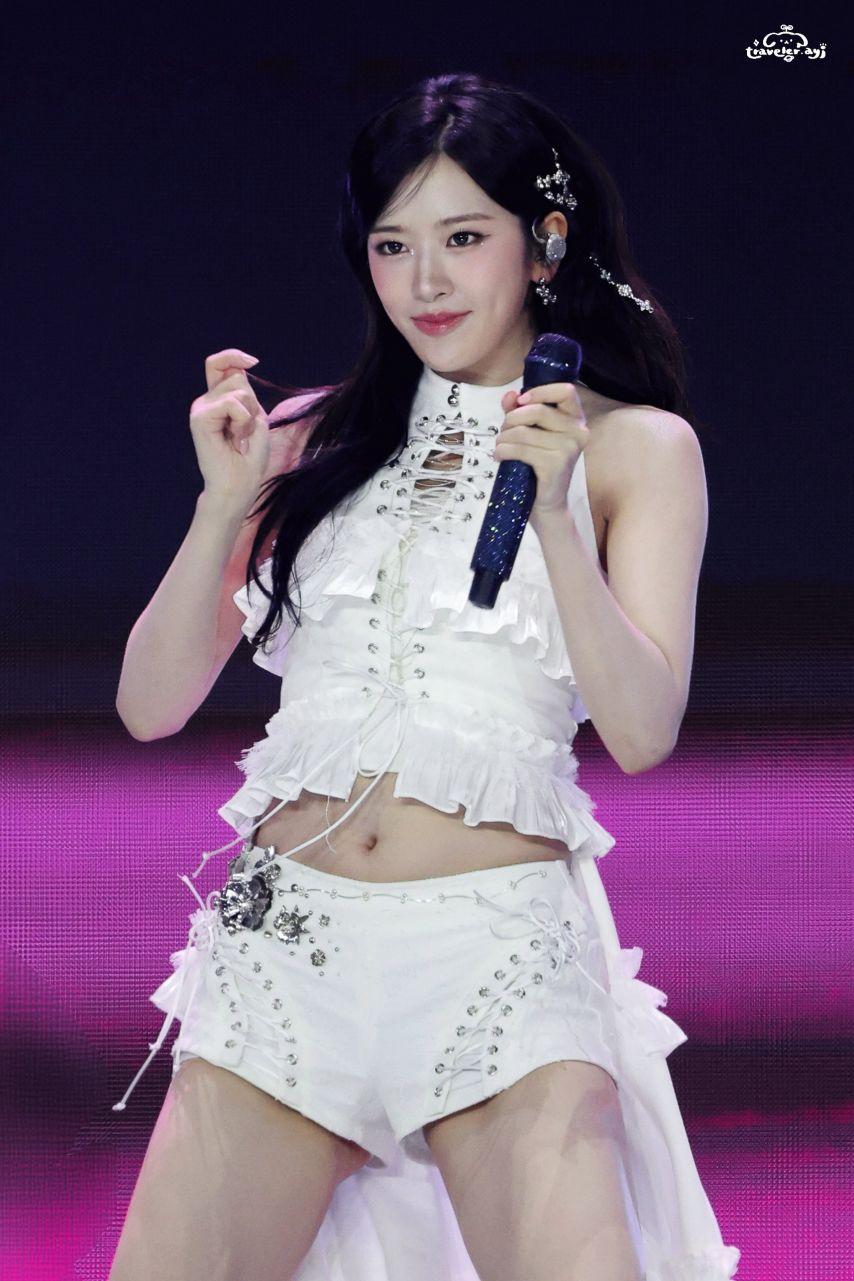 아이브 안유진6