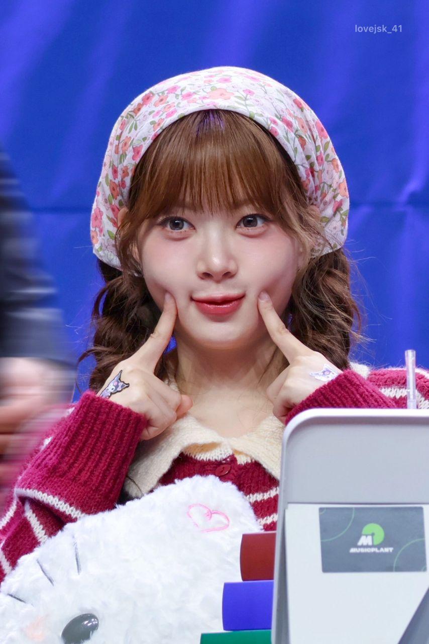 르세라핌 홍은채1