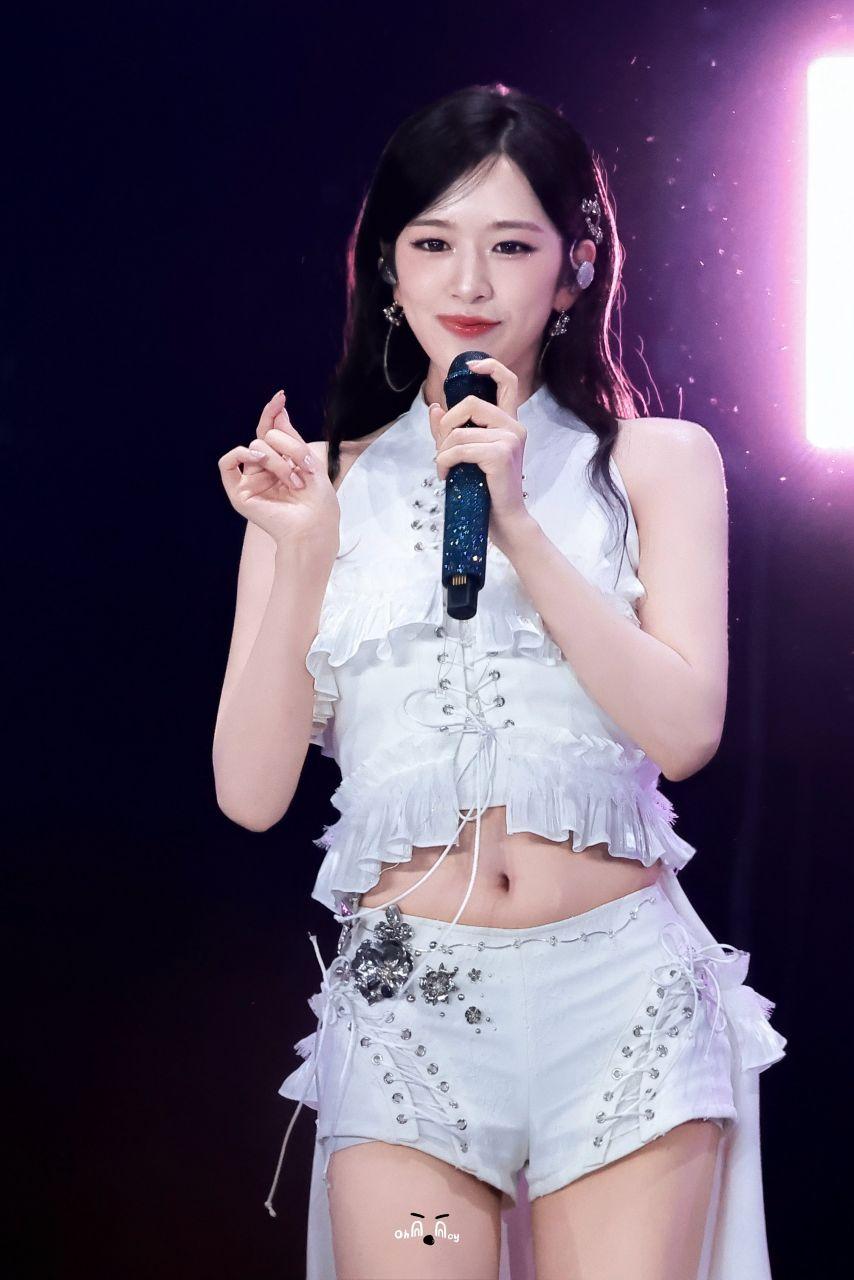 아이브 장원영 안유진6