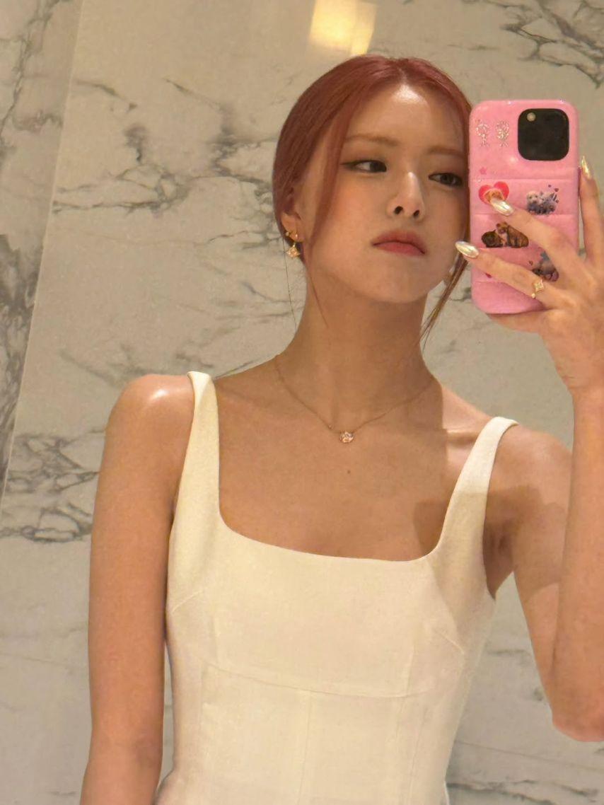 ITZY (있지) 유나1