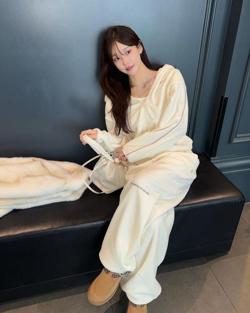 김윤희 아나운서1