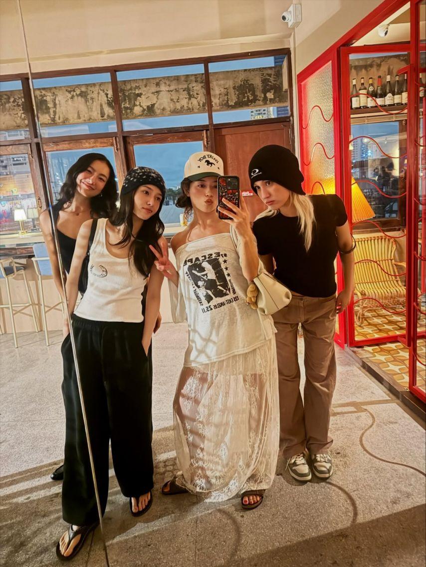 낸시 모모랜드 인별 with 전소미 아덴조 등 퍼펙트걸7