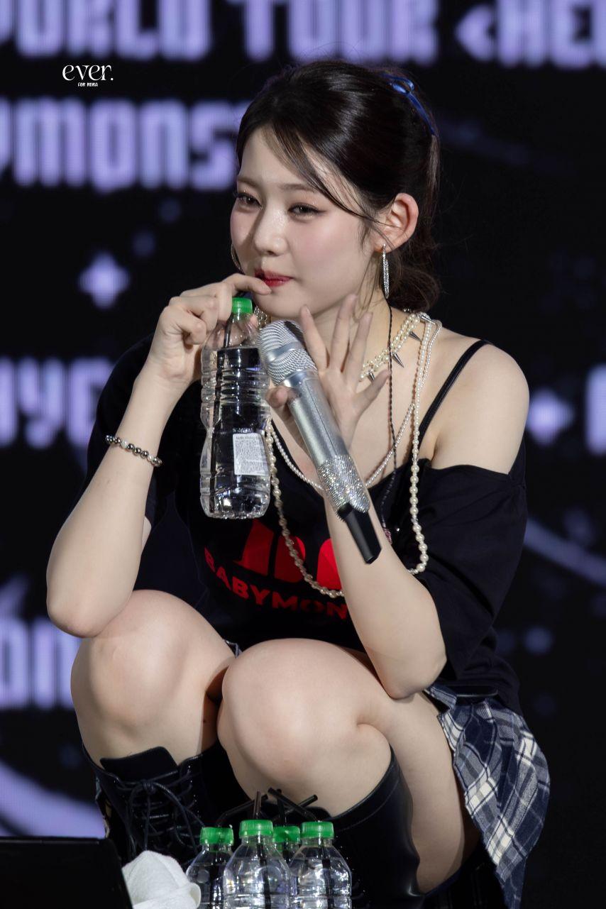 베이비몬스터 로라7